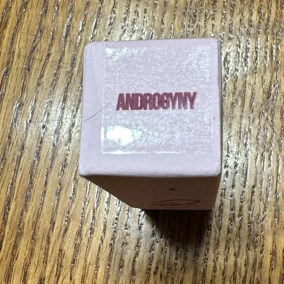 Jeffree Star Velvet Trap Lipstick Shade Androgyny - Picture 3 of 4